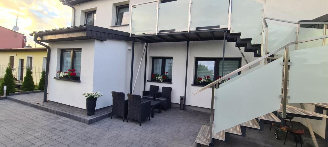 Apartamenty Happy Lębork Екстериор снимка
